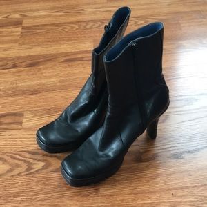 Nine West Black Heeled Boots size 8